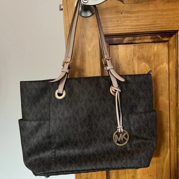 Michael Kors Monogram Tote - Picture 7 of 16
